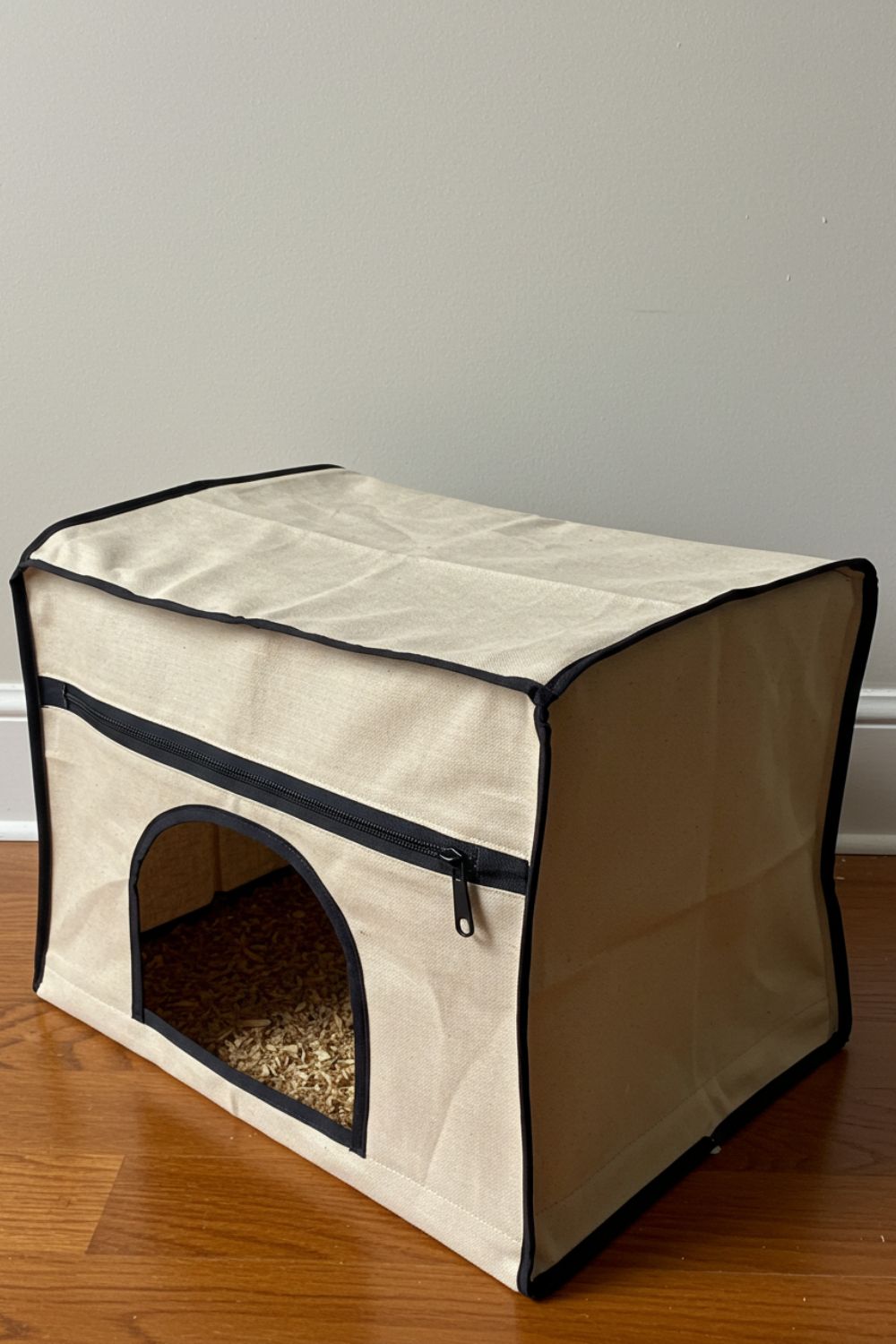 Starting Chicks? 28 Safe & Warm Brooder Box Solutions! – Crafty Sphere